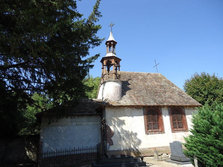 File:Breuilpont - Chapelle de Lorey.JPG