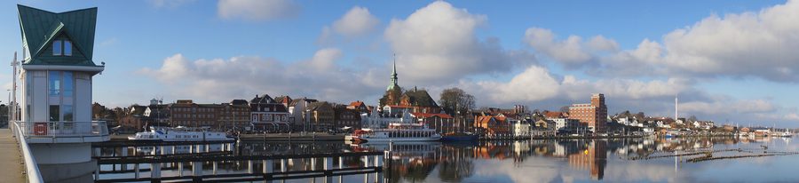 Panorama of Kappeln on the Schlei with jetties and harbor areas
