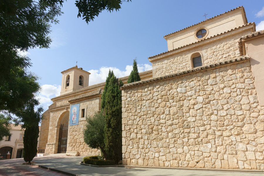 File:Iglesia de San Andrés Apóstol, Miguel Esteban 02.jpg