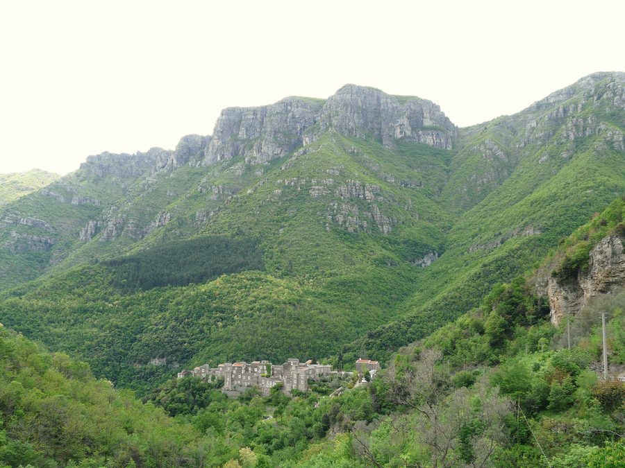 Frazione Colletta, Comune di Castelbianco, Liguria, Italia