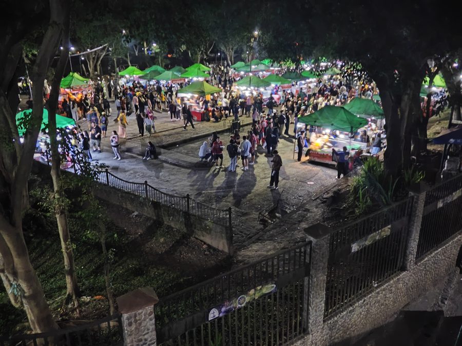 Food area of the night market in Baguio City with market stalls
