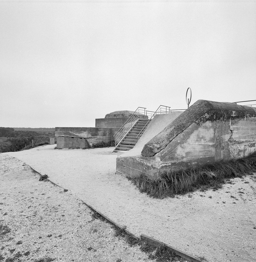 Exterior view of the De Wassermann bunker on Schiermonnikoog