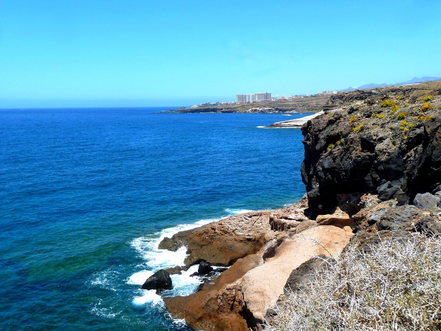 File:Teneriffa - Costa Adeje - La Caleta – Blick nach Callao Salvaje - panoramio.jpg