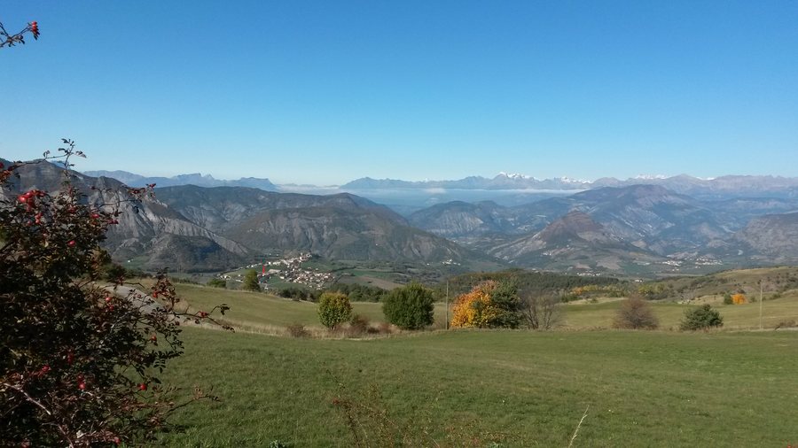 File:Panorama Turriers.jpg