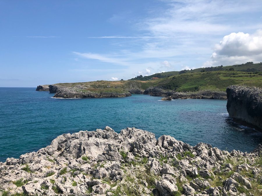 File:Mirador de la costa (Llanes).jpg