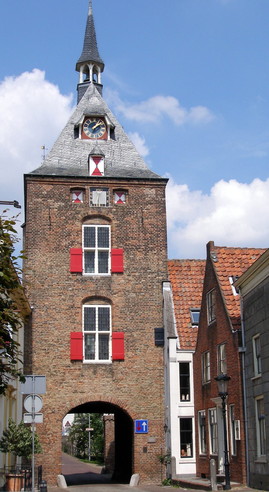 City gate Lekpoort in Vianen, the Netherlands