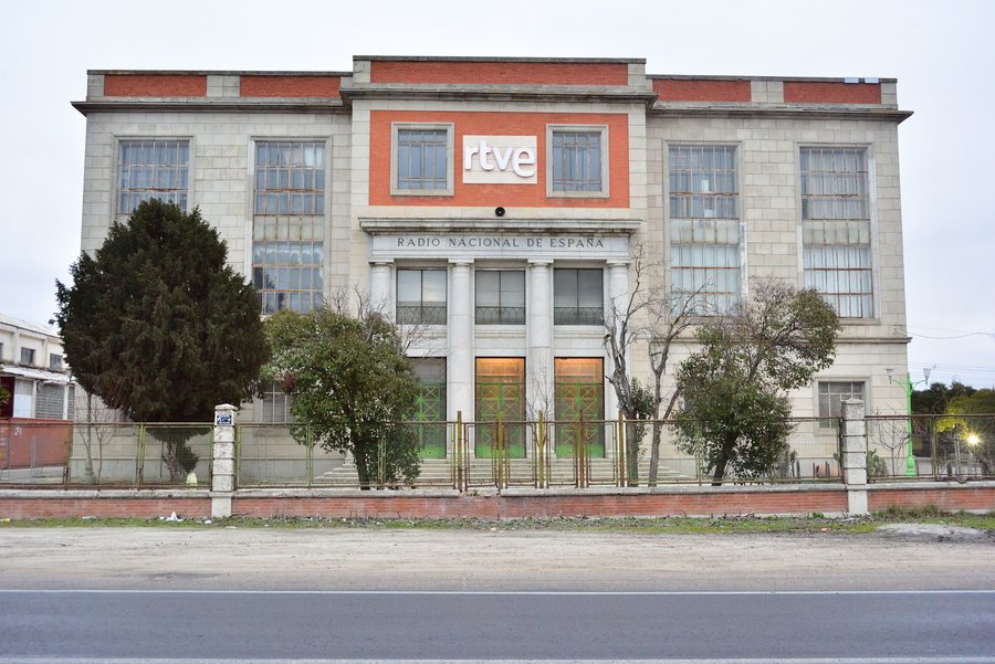 File:Centro Emisor de Onda Media de Radio Nacional de Espana - M-832 - Arganda del Rey 01.jpg
