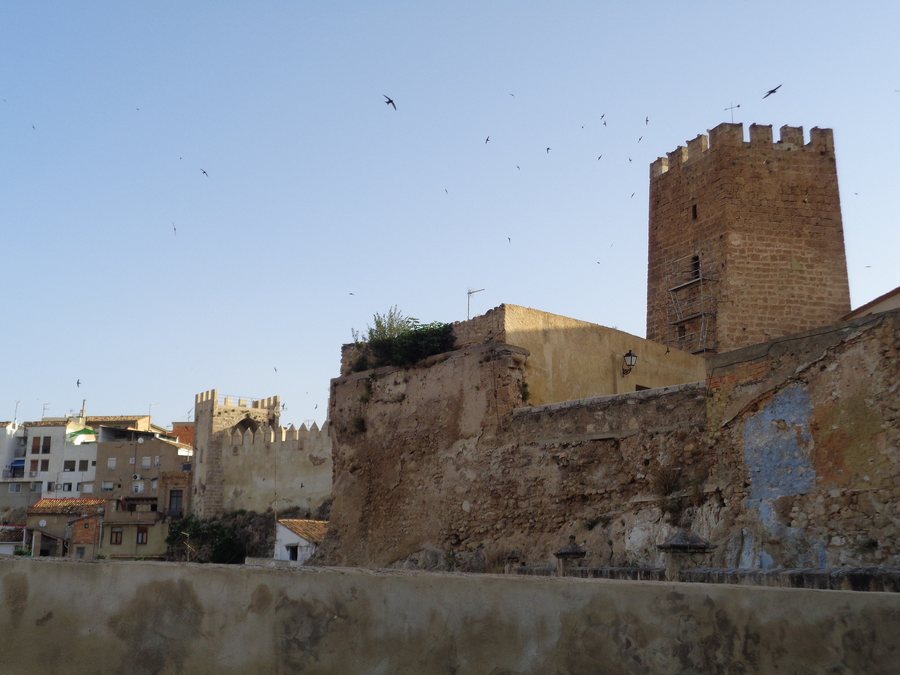 File:Buñol. Castillo. Desde la Torreta.jpg