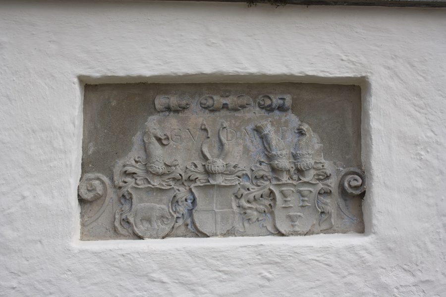 Former Catholic rectory in Bissingen with historic coats of arms