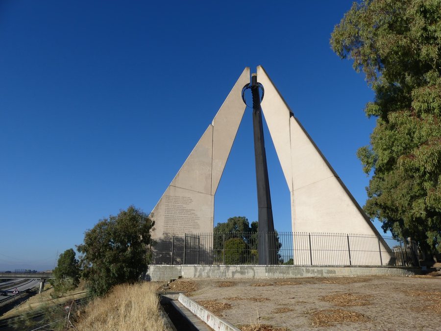 File:Talavera de la Reina 1809-2009.jpg
