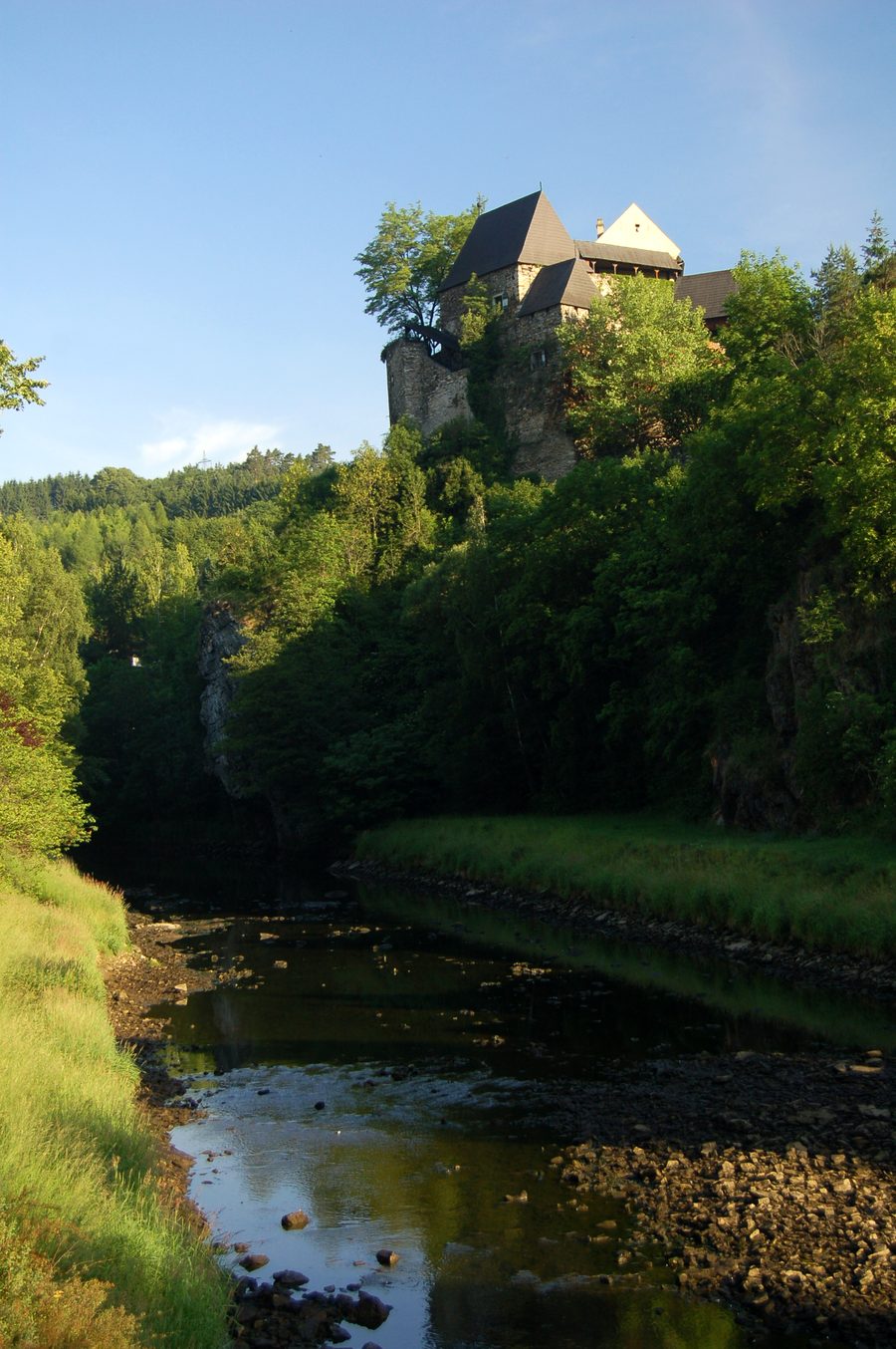 Krumau Castle on a rock above the Kamp in Krumau am Kamp