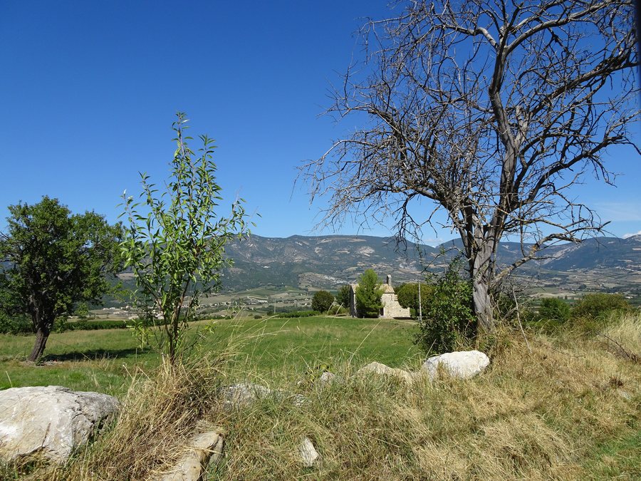 File:Ancienne chapelle Sainte-Anastase, Sainte Jalle, Drôme, France 01.jpg