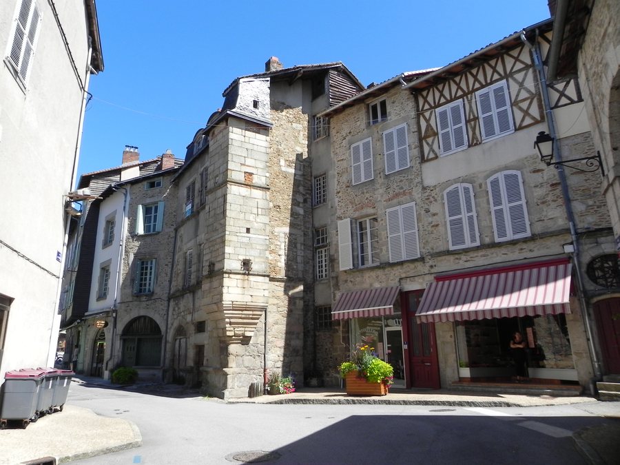 File:Saint-Léonard-de-Noblat, Haute-Vienne, France - Patrick Nouhailler - panoramio (1).jpg