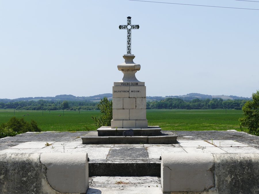 File:Carresse-Cassaber - Croix - 1.jpg
