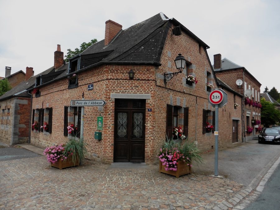 File:Liessies le Gite de france.jpg