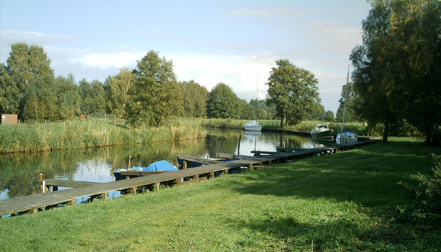 File:Zarow bei Grambin.JPG