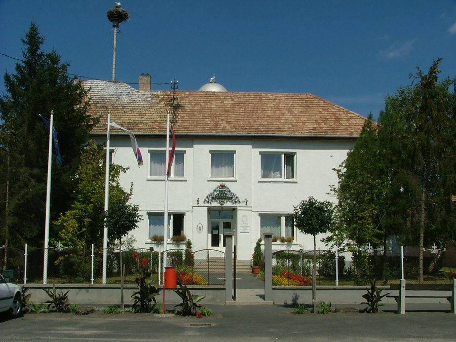 Town Hall of Tét