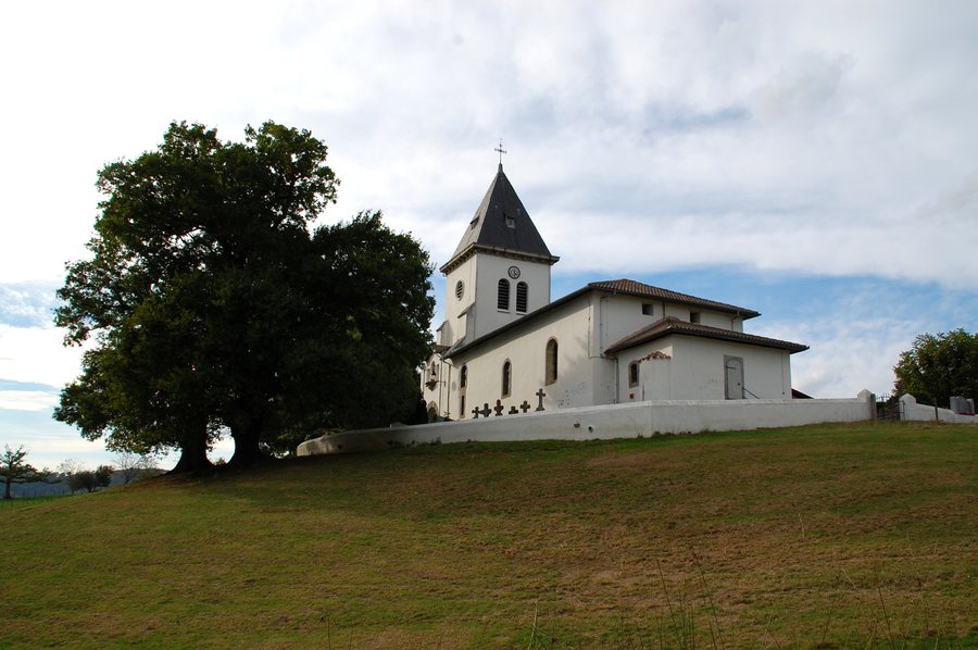 File:Eglise de Suhescun.jpg