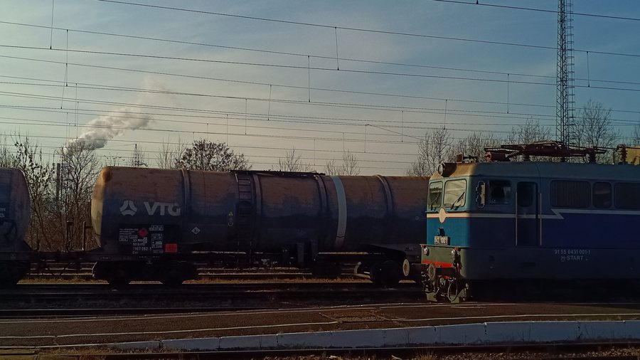 File:MÁV-START V43 1001 a Nyékládháza–Tiszaújváros-vasútvonalon 3.jpg