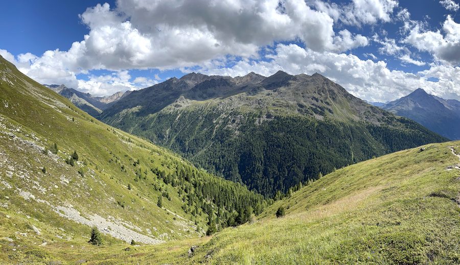 Mountain landscape around Sölden in the Ötztal