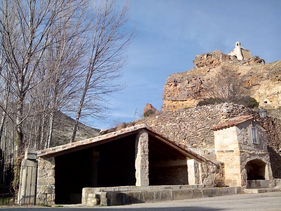 File:Cuevas de Cañart Castellote Teruel (13).jpg