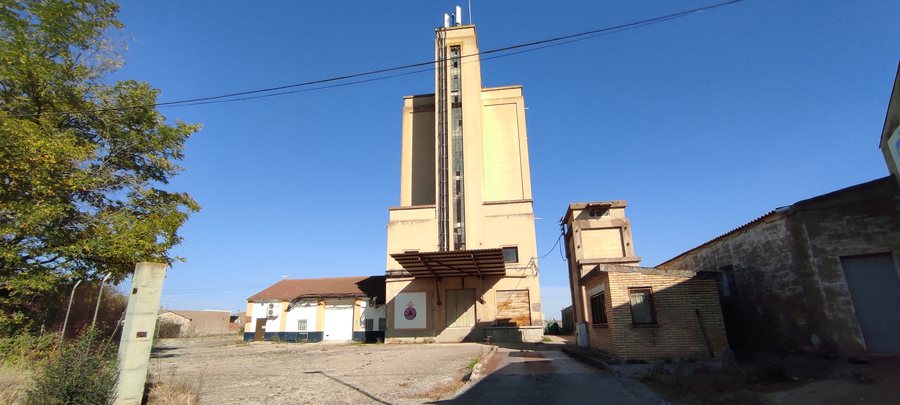 File:Silo de Cintruénigo (Navarra) 02.jpg