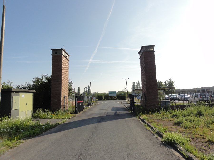 File:Dechy - Centrale de Dechy (01).JPG