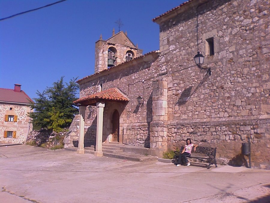 File:Church of Condemios de Abajo.jpg