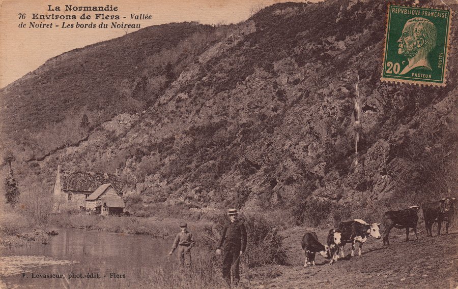 File:76. Environs de Flers - Vallée de Noiret - Les bords du Noireau (c.1920) (16657225133).jpg