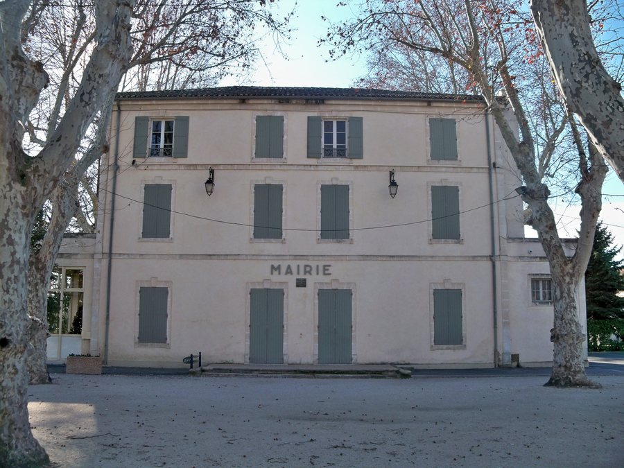 File:Cabannes - Mairie 1.jpg