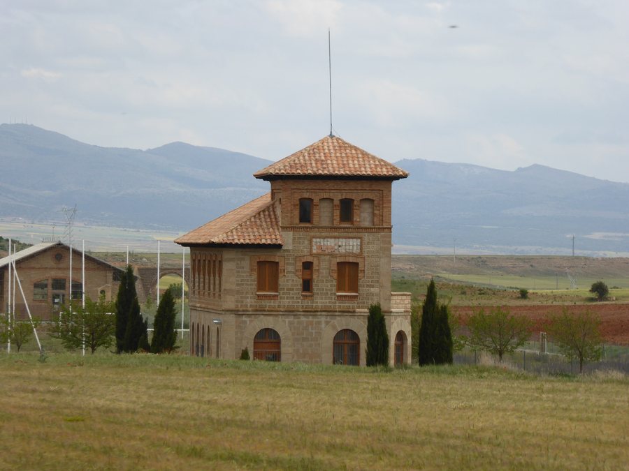 File:Perales del Alfambra 02.jpg