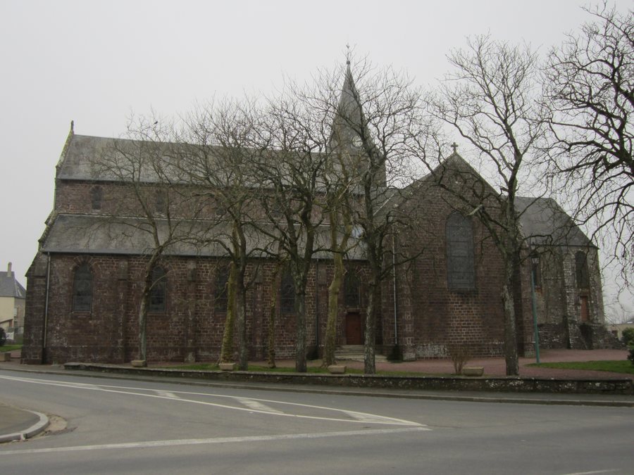 File:Église Saint-Denis de Saint-Denis-le-Gast (2).JPG