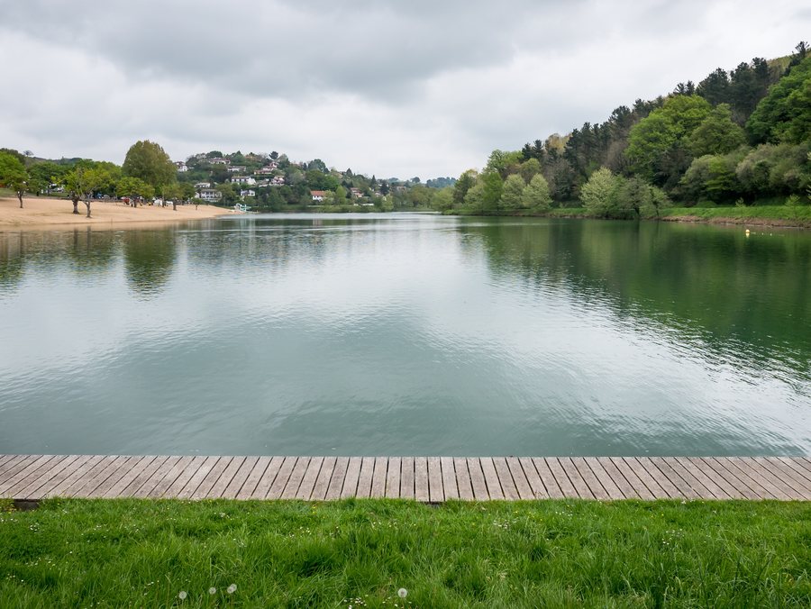 File:Saint-Pée-sur-Nivelle - Lac 02.jpg