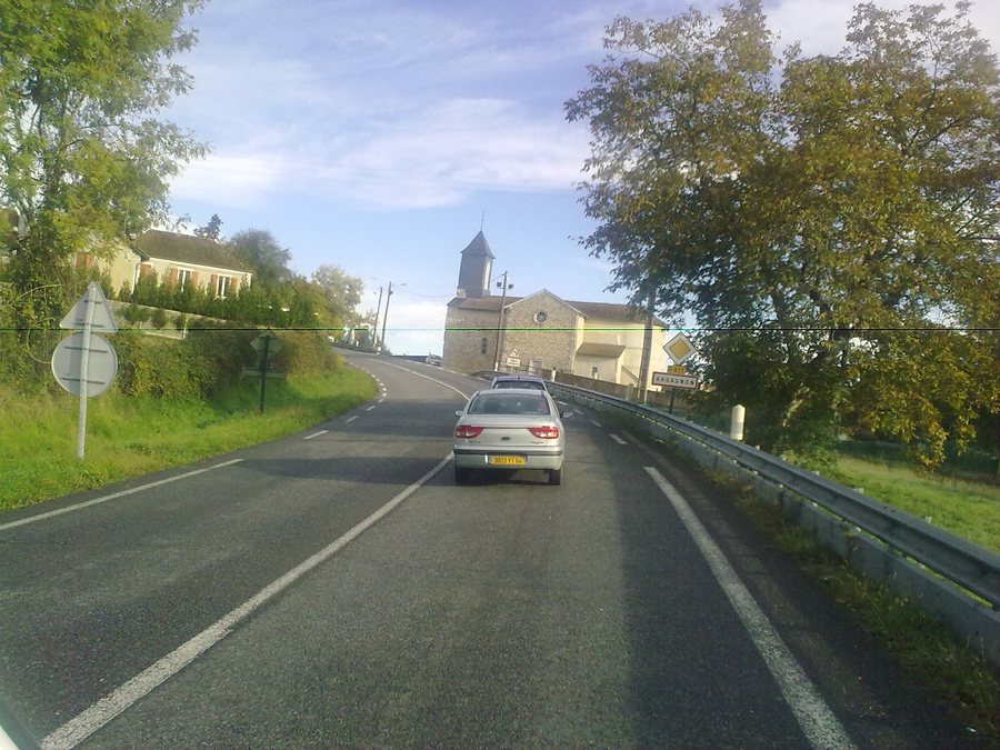 File:Entrée dans Argagnon.jpg