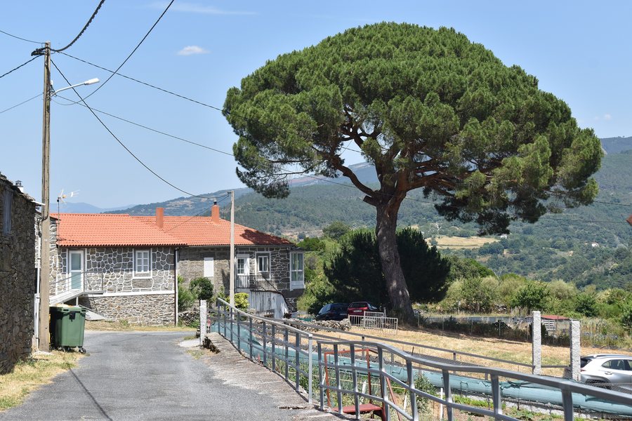 File:A Portela (Fontao, A Teixeira).jpg
