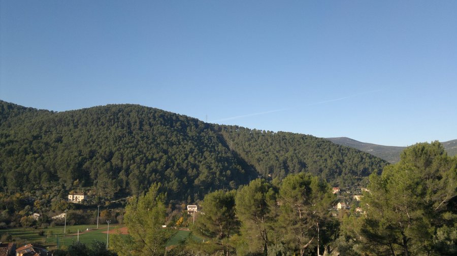 File:83210 Solliès-Toucas, France - panoramio (1).jpg