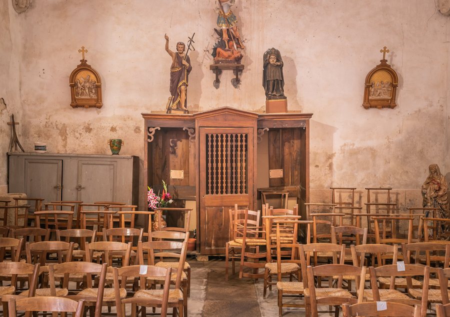 File:Saint Leodegar church in Peyrilhac (10).jpg