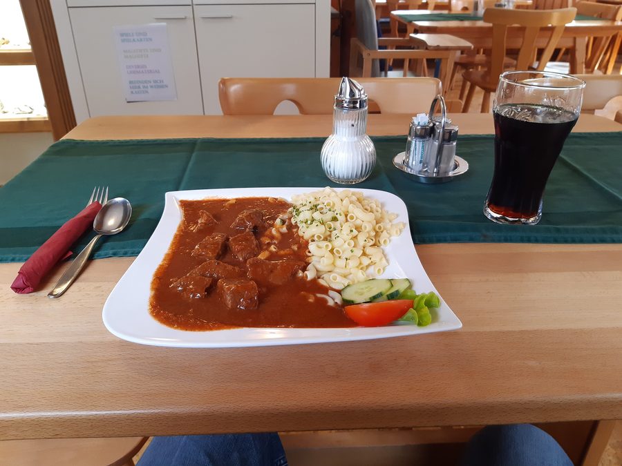 Nockerln with goulash