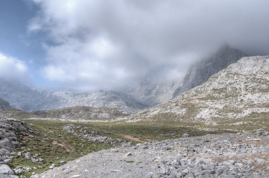 File:Picos de Europa - Fuente Dé - 01.jpg