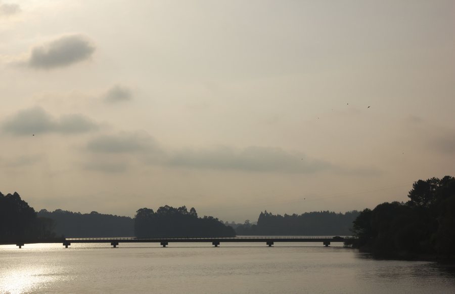 File:Encoro de Cecebre-Abegondo - Pantano de Cecebre-Abegondo - 01.jpg
