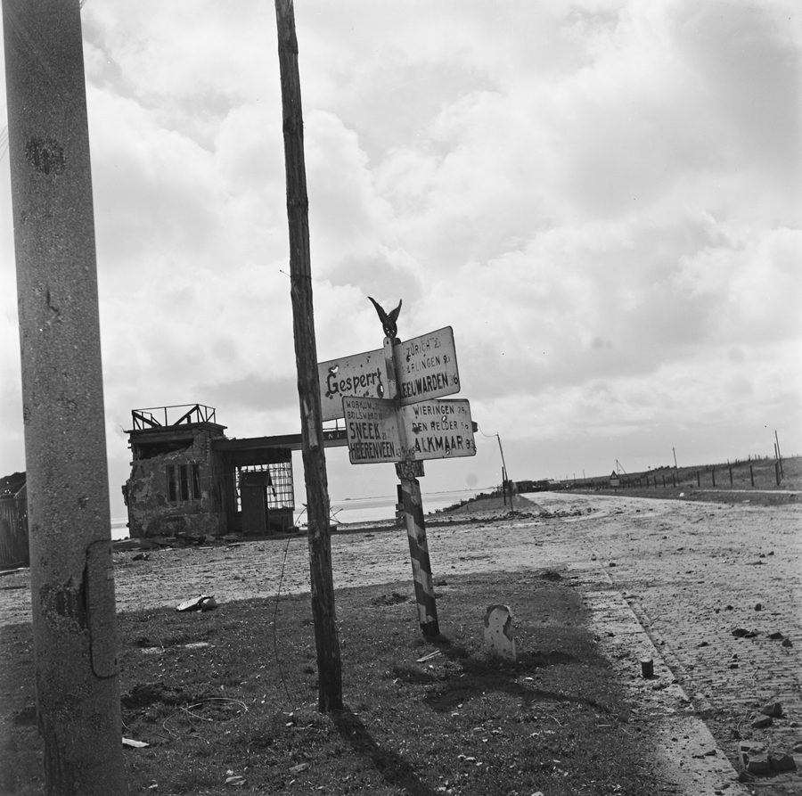 German guard post and bunkers at the head of the Afsluitdijk