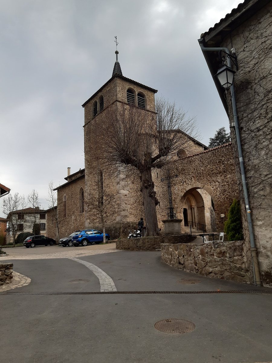File:Église Saint-Médard de Saint-Médard-en-Forez.jpg