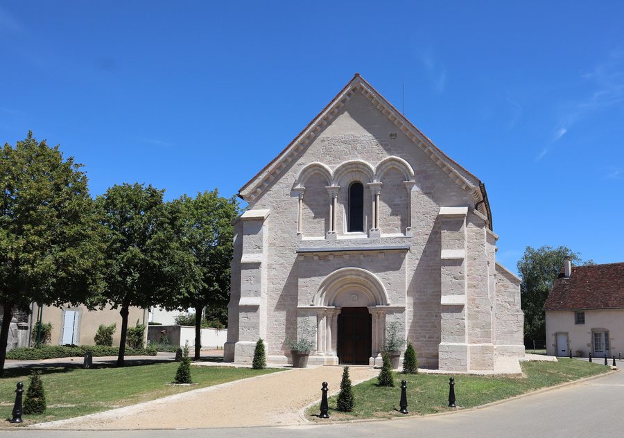 File:Extérieur de l'église Notre-Dame d'Agencourt (Côte-d'Or) 01.jpg