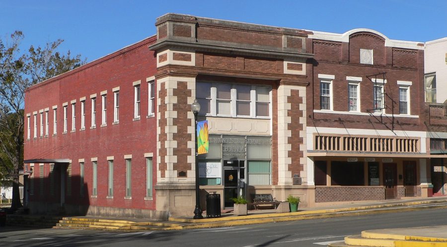 Historic buildings on 3rd Street and Courthouse Street in Leesville, Louisiana