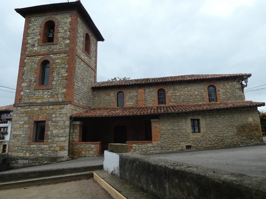 File:Luey (Cantabria) 2.jpg