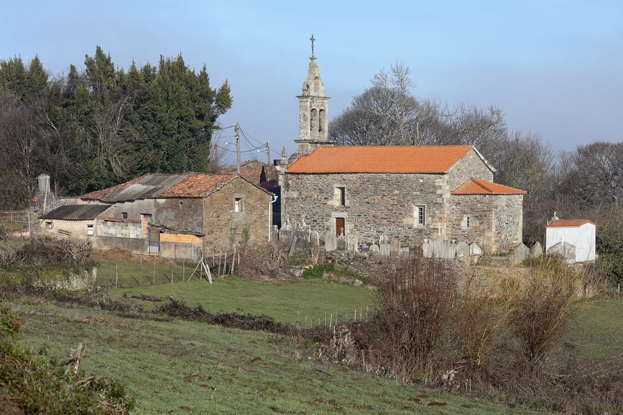 File:Igrexa parroquial de Doade - Lalín - Galicia-2.jpg