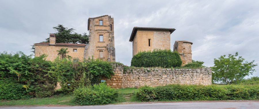 File:Castle of Magrin (1).jpg