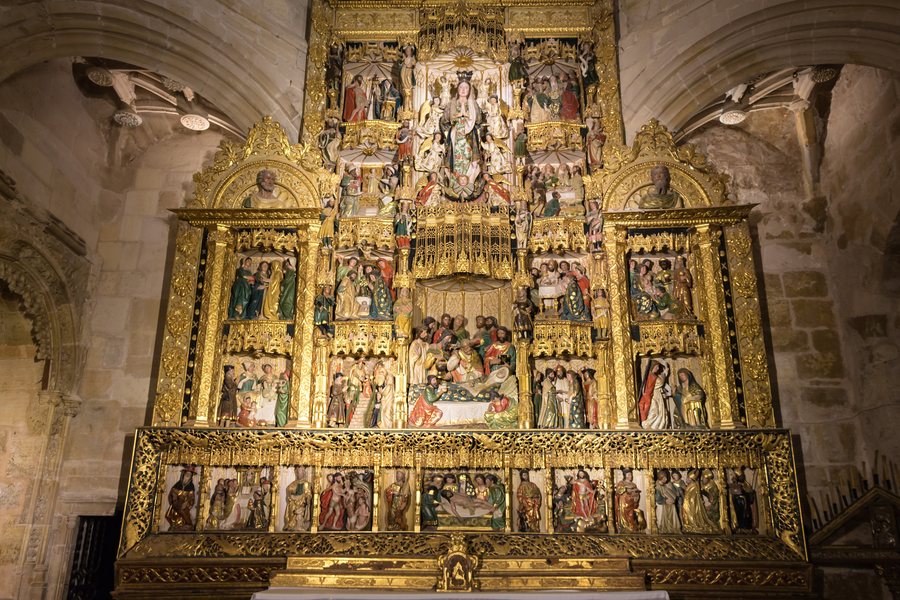 File:Villaescusa de Haro - Iglesia de San Pedro 03.jpg