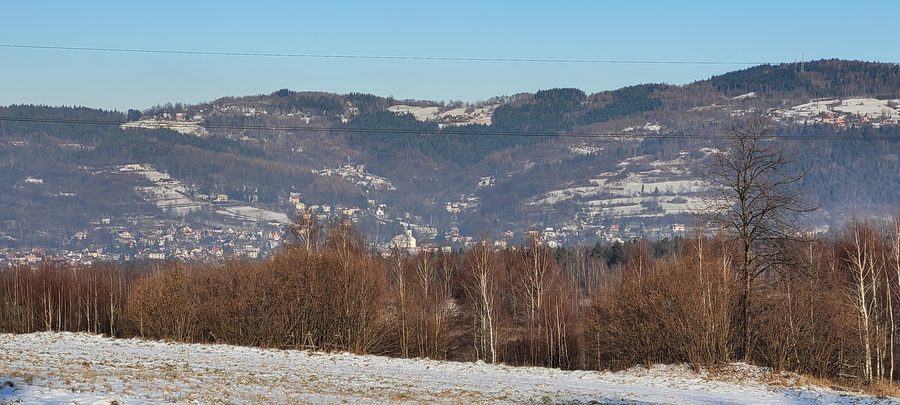 Blick auf den Berg Makowska Góra im Beskid Makowski