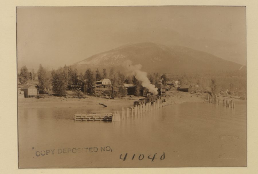 Waterfront of Nakusp in British Columbia
